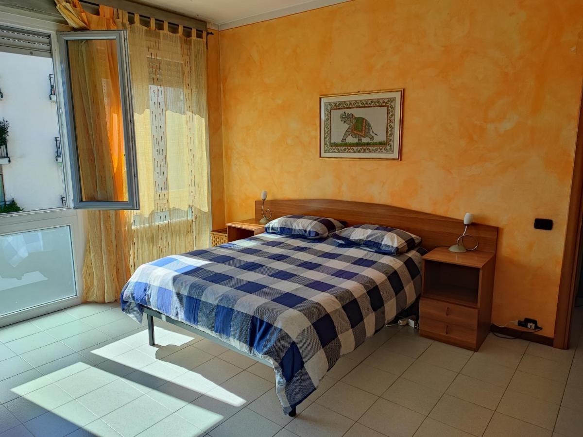 ורבאניה Appartamento Chic Vista Lago - Casa Janis מראה חיצוני תמונה